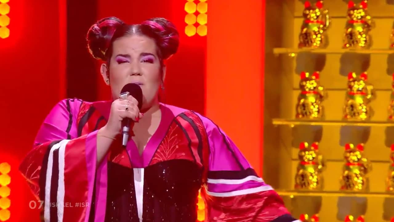 Beeld uit video: Netta - Toy (Israël Eurovisie Songfestival)