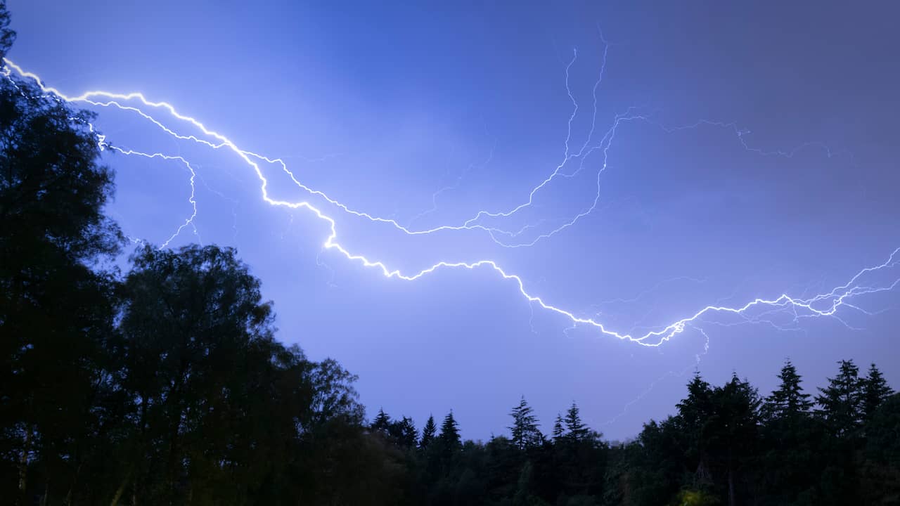 Lightning Strikes In Switzerland: Four People Injured, Helicopter Aid Workers Unharmed