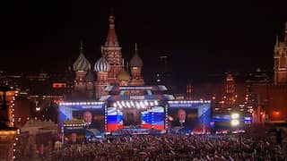 Poetin viert annexatie met concert op Rode Plein in Moskou
