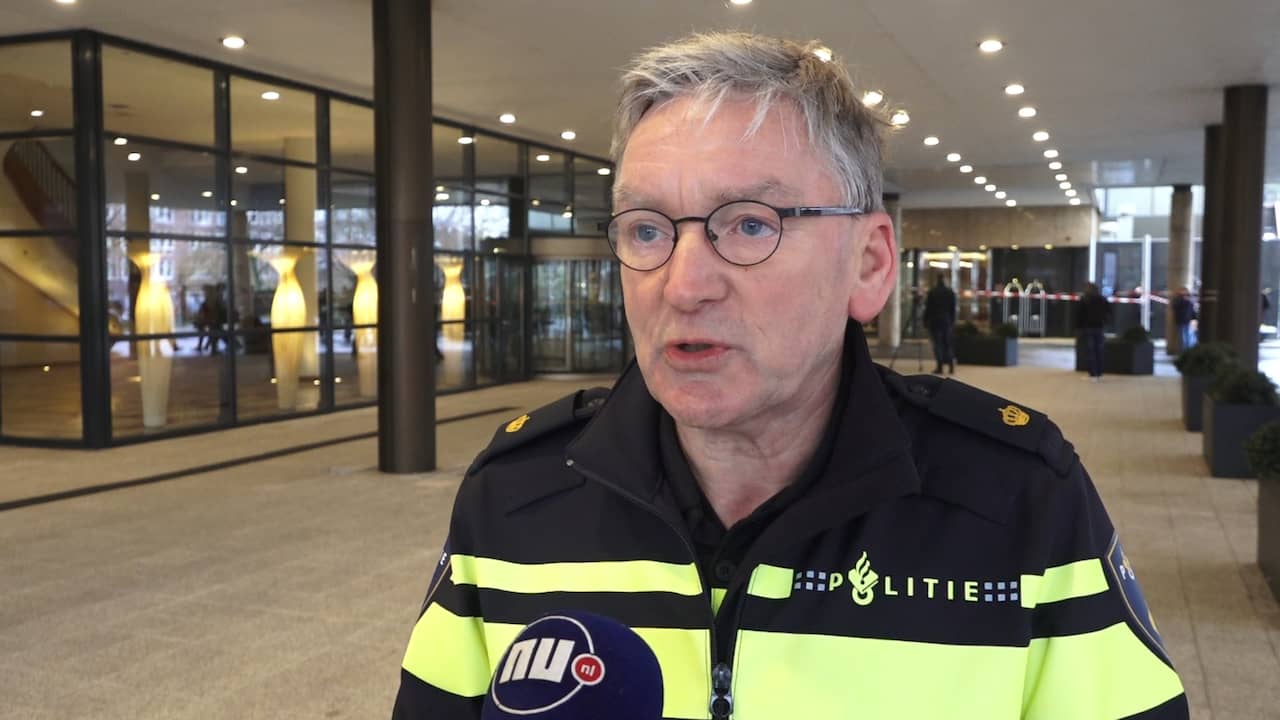 Politie: 'Als bombrief gesloten blijft, geen gevaar voor explosie'