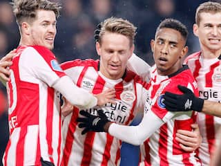 De Jong helpt PSV met hattrick tegen PEC aan evenaring clubrecord