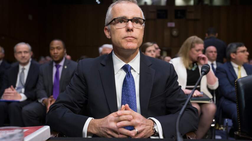 Voormalig adjunct-directeur FBI McCabe vlak voor pensioen ontslagen