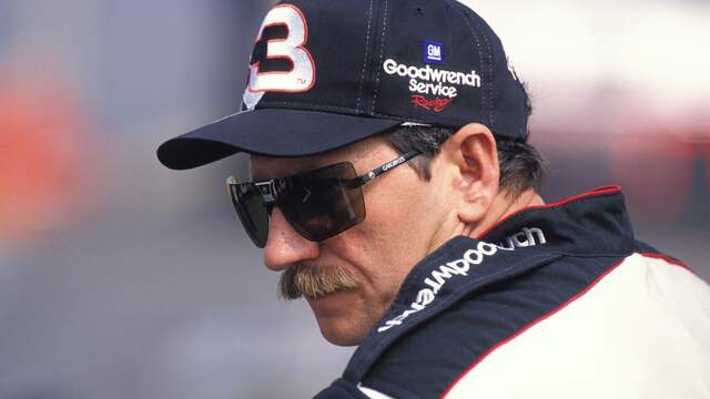 Earnhardt - ook bekend als 'The Intimidator' - kwam in 2001 om het leven bij een crash tijdens de Daytona 500.