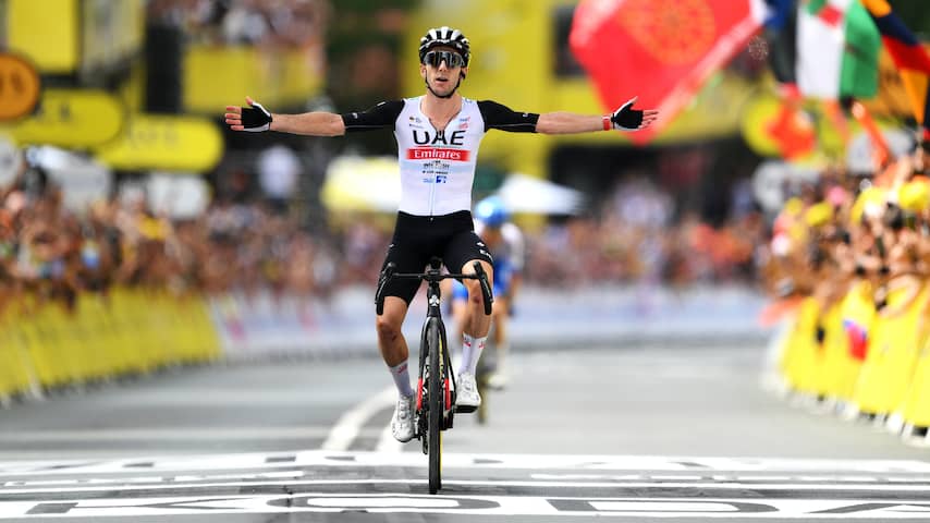 Adam Yates pakt eerste gele trui in Tour na prachtige met tweelingbroer | Tour de France | NU.nl