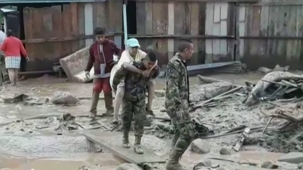Beeld uit video: Meer dan honderd doden door overstromingen in Colombia