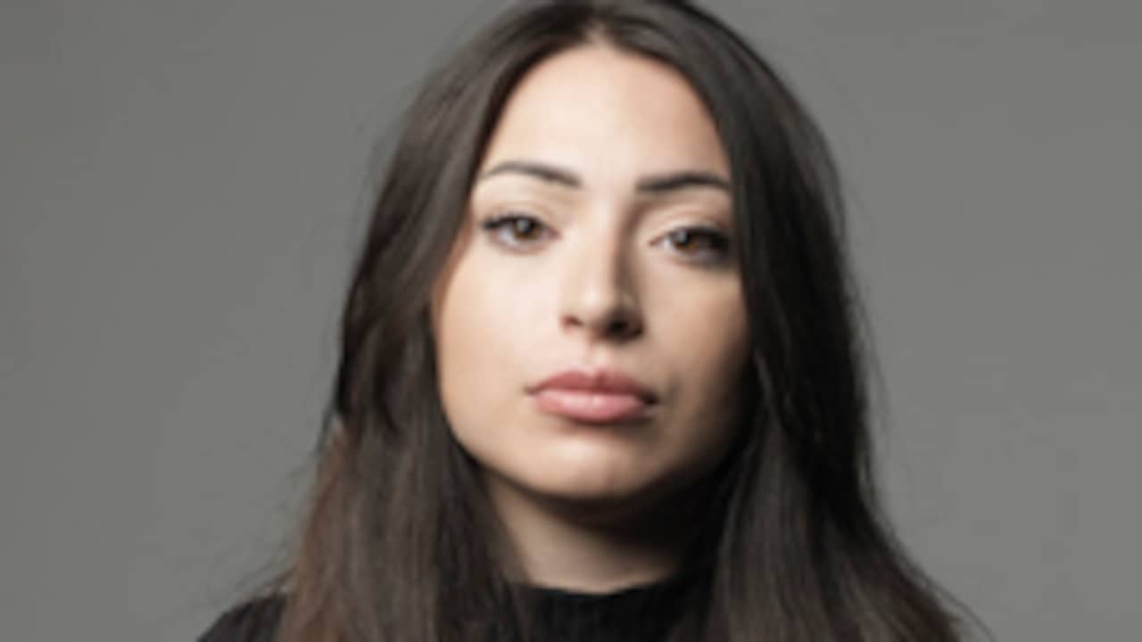Lale Gul S Media Week Threatened Writer Does Not Dare Go Out Alone Teller Report