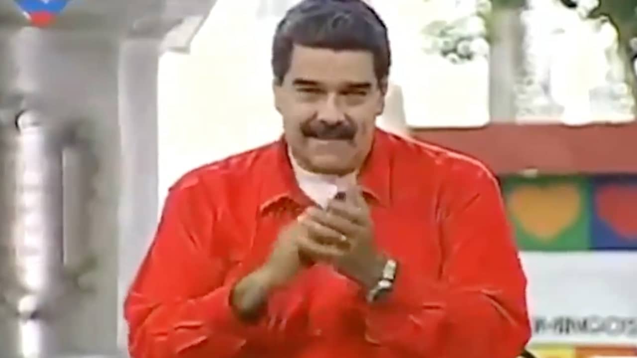 Beeld uit video: Venezolaanse president Maduro draait eigen versie Despacito in televisieprogramma 