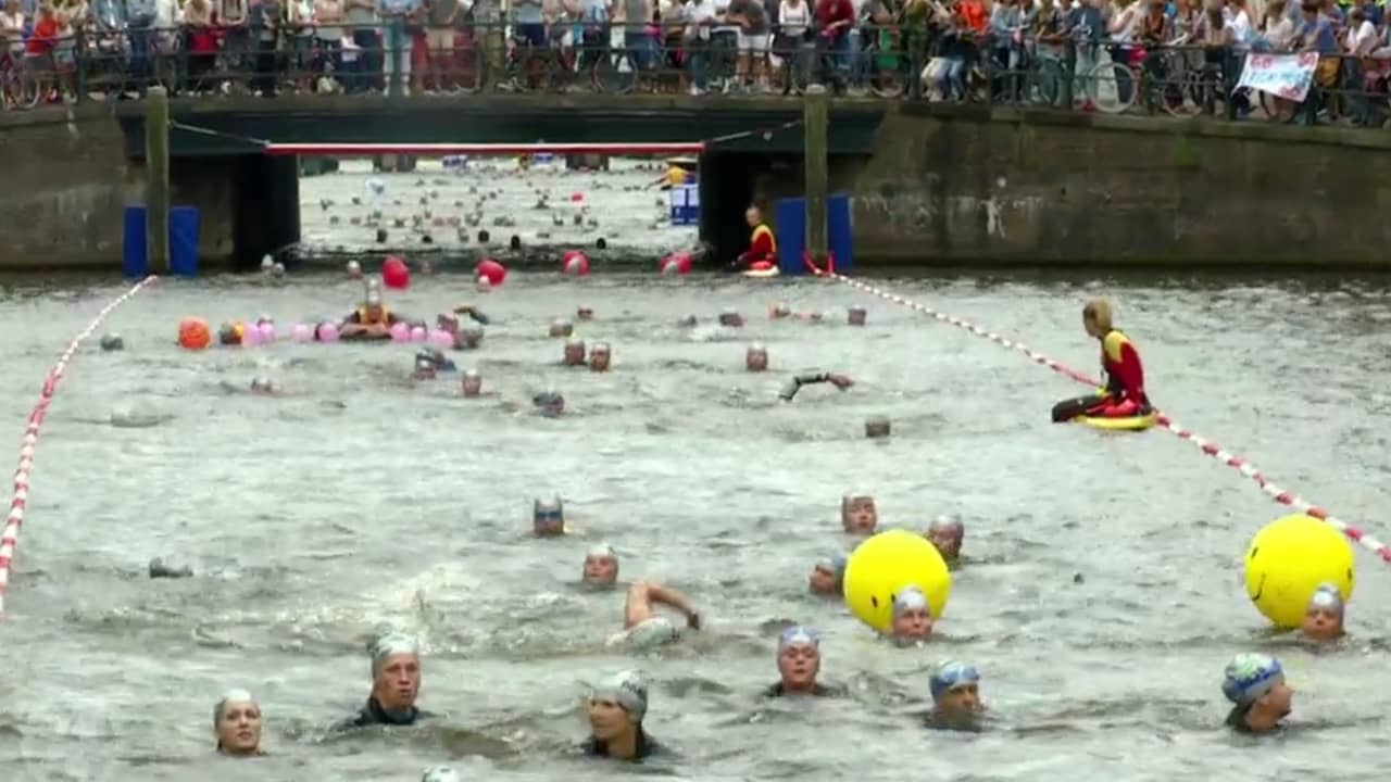 ALS-patiënte Marieke zwemt de Amsterdam City Swim