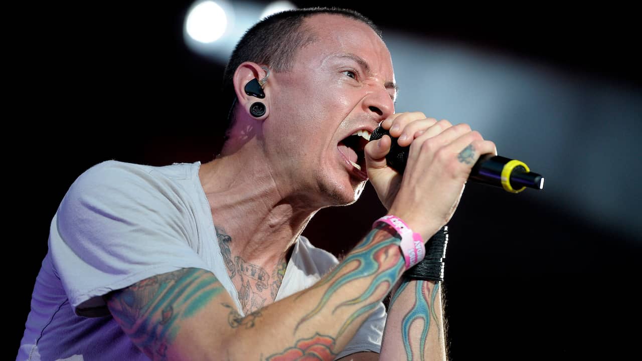 Beeld uit video: Linkin Park-zanger Chester Bennington (41) overleden: Drie hits van de band