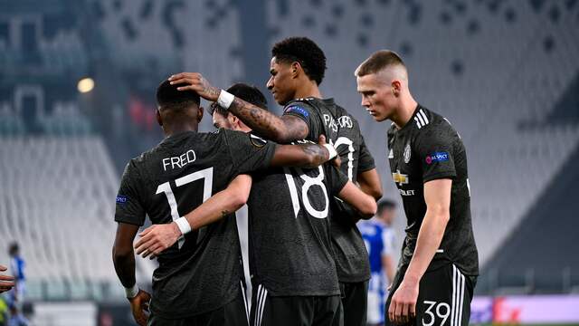 Manchester United viert de openingstreffer van Bruno Fernandes.