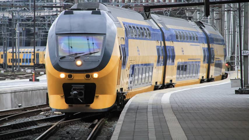 Vanavond geen treinverkeer meer mogelijk rondom Amsterdam wegens storing