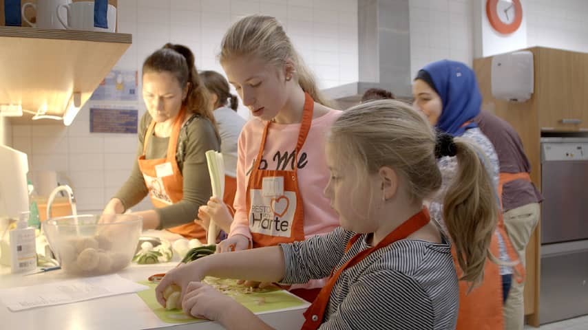 Zo Kun Je Als Gezin Samen Gezonder En Lekkerder Koken | Gezond Eten | NU.nl