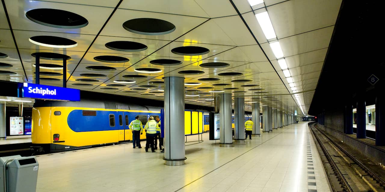 Station Schiphol hernoemd naar Schiphol Airport