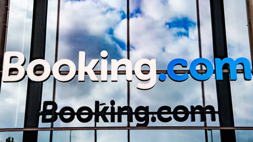 Booking.com misleidt klanten nog steeds met nepkortingen en onvolledige prijzen