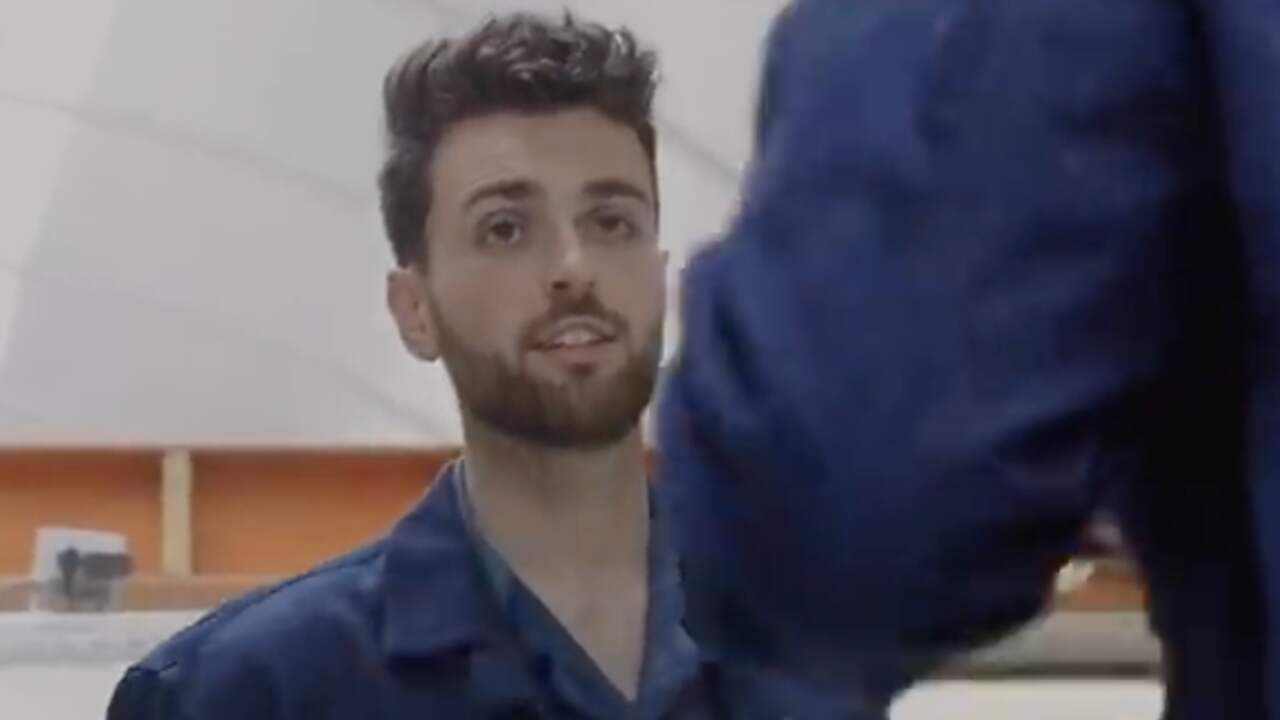 Duncan Laurence toont Songfestival-outfit