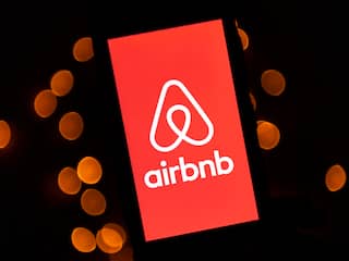 Airbnb voorziet sterke zomer, maar verliest alsnog vertrouwen van beleggers