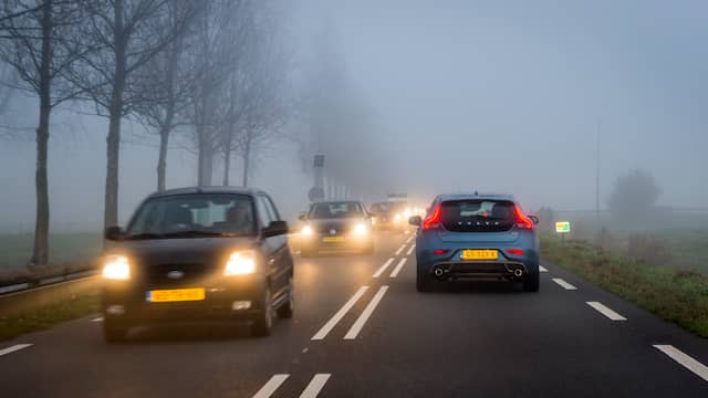 Drukke ochtendspits door ongelukken en regen. Drukke ochtendspits door ongelukken en regen.