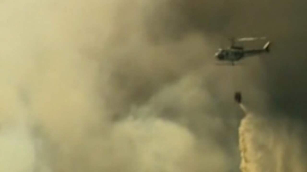 Beeld uit video: Vliegtuigcrash veroorzaakt natuurbrand in Nevada