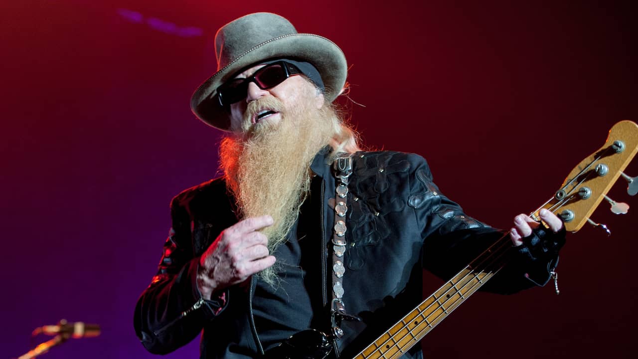 ZZ Top bassist Dusty Hill (72) passed away - Teller Report