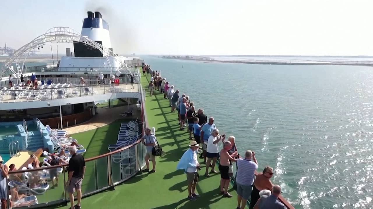 Beeld uit video: Op dit schip gaat het normale leven van voor het virus nog door