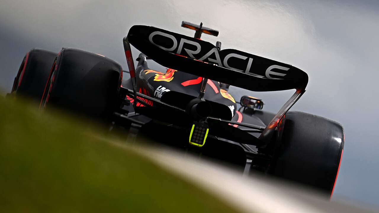 Beeld uit video: Waarom Verstappen door een beschadigde vloer zoveel langzamer was