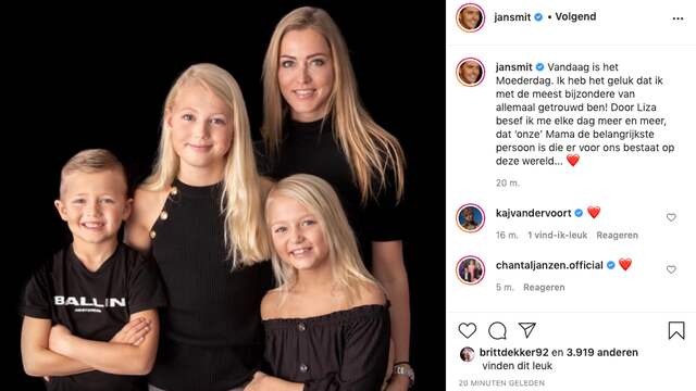 Rombleys collega-presentator bij het Eurovisie Songfestival Jan Smit staat ook stil bij Moederdag. "Ik heb het geluk dat ik met de meest bijzondere van allemaal getrouwd ben!", aldus de zanger. "Door Liza besef ik elke dag meer en meer dat 'onze' mama voor ons de belangrijkste persoon op deze wereld is." (Foto: Instagram/Jan Smit)