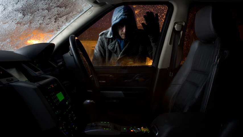Politie Walcheren waarschuwt na reeks fietsdiefstallen en auto-inbraken