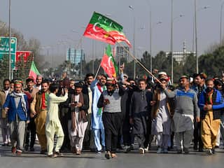 Aanhangers van oud-premier Khan hebben Pakistaanse verkiezingen gewonnen