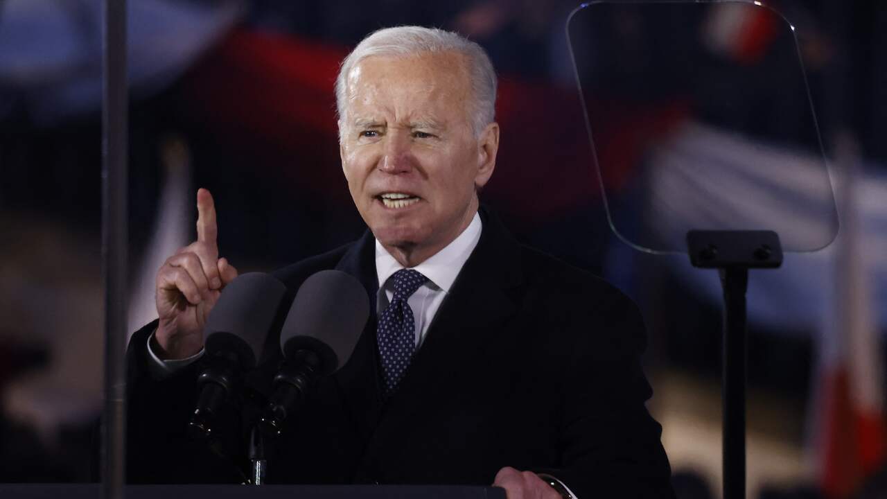 Guarda il video: Biden è uscito dalla poesia: 