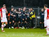 Gehavend Willem II klopt Emmen, derby De Graafschap-Vitesse onbeslist