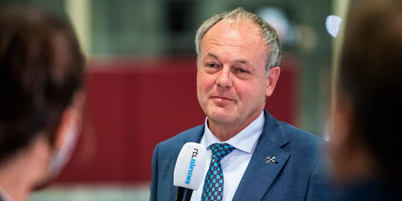 Burgemeester Lenferink ontvangt Scaligerpenning van Leidse universiteit