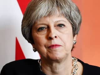 'Partijgenoten overleggen over afzetten Britse premier May'