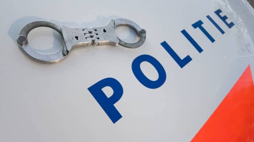 Twee aanhoudingen wegens beledigen agenten Oosterhout en Etten-Leur
