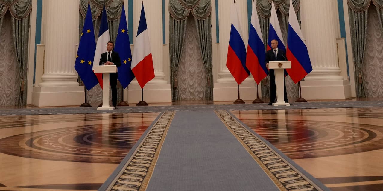 Macron en Poetin bereiken niets concreets in gesprek over Oekraïnecrisis