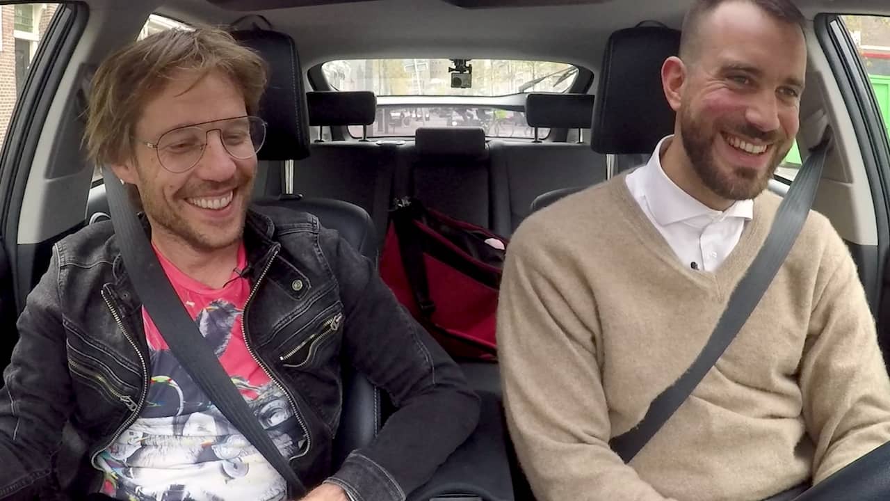 Beeld uit video: In de auto met Giel: Over beschonken rijden en gedoe bij 3FM