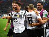 Kroos schiet Duitsland in blessuretijd naar cruciale zege op Zweden
