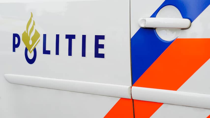 Dode en twee gewonden bij ongeluk met drie voertuigen op de A73 bij Venray.