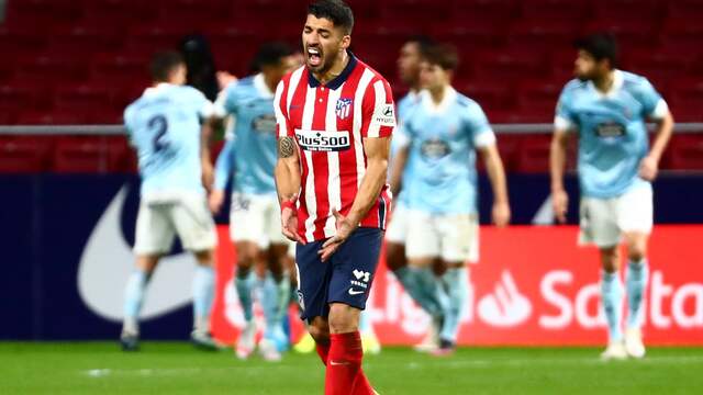 Frustratie bij Luis Suárez na de late gelijkmaker van Celta de Vigo.