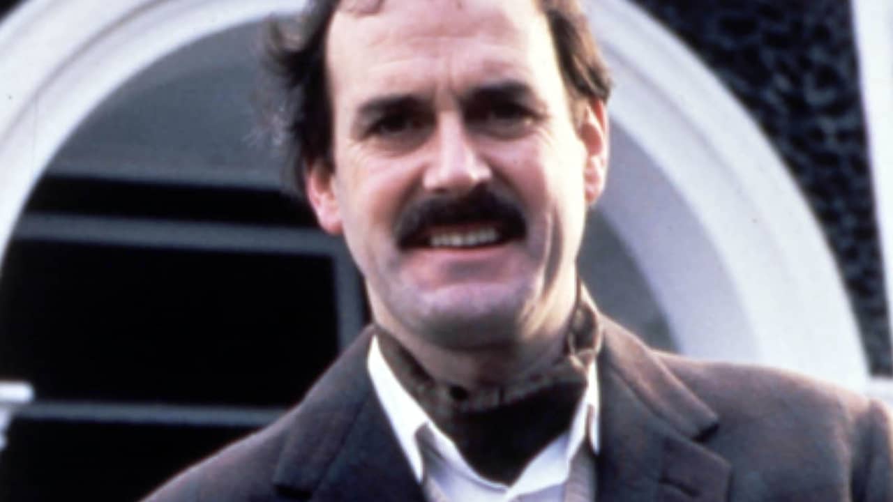 John Cleese brengt personage Basil Fawlty eenmalig tot leven Films & Series NU.nl