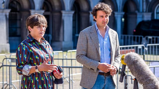 De leiders van PvdA en GroenLinks leggen uit dat zij alleen samen in een kabinet willen.