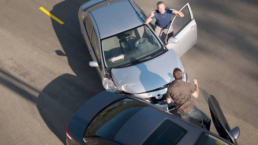 Dit Gebeurt Er Als Je Doorrijdt Na Een Ongeluk Gebaseerd Op Nujij Nu Nl