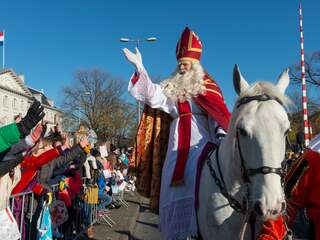 Sinterklaasintocht in Amsterdam en Utrecht rustig verlopen