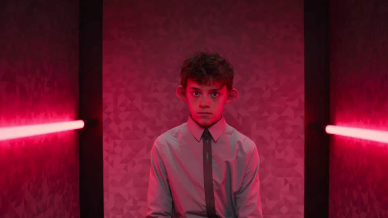 Bekijk hier de trailer van De Club van Lelijke Kinderen