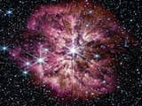 James Webb-telescoop maakt zeldzame foto van een ster die bijna explodeert