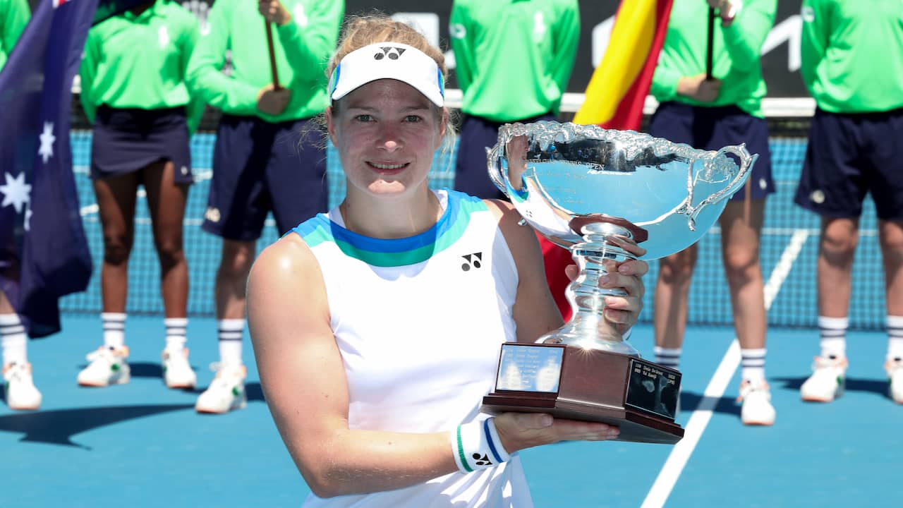 Australian Open: Seagull Poo Delayed Muguruza Vs. Konta Match