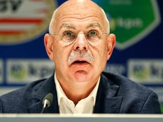 PSV licht komst Van Bommel voor Cocu toe op persconferentie (gesloten)