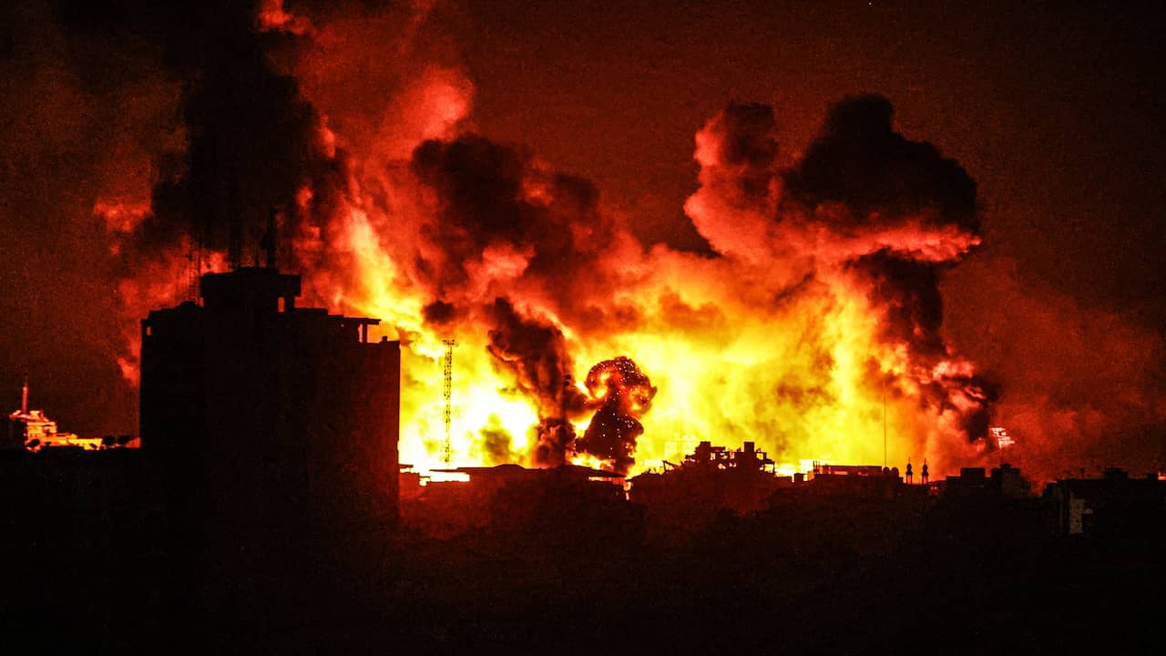Pertempuran meningkat di Jalur Gaza dengan pemboman dan serangan darat  di luar