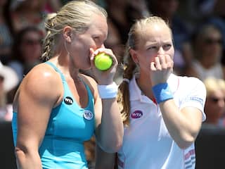 Bertens plaatst zich met dubbelpartner Larsson voor WTA Finals