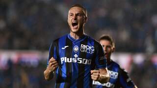 Teun Koopmeiners maakt wereldgoal voor Atalanta