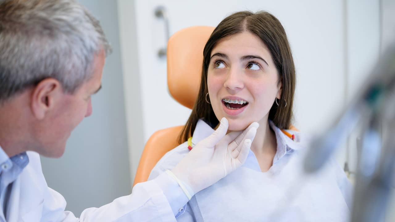 Kosten van een beugel declareren? 'Gaat niet de tandartsverzekering' | Gezondheid | NU.nl